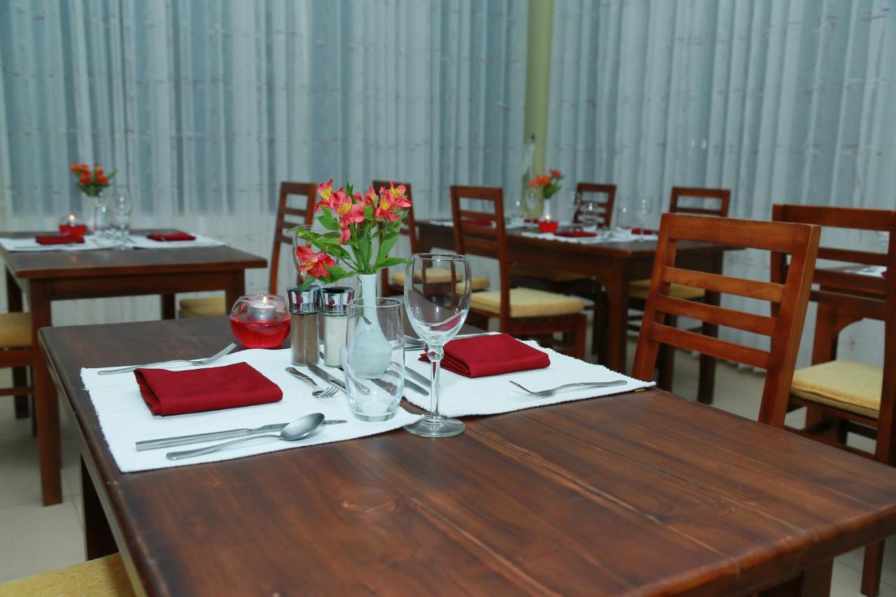 Lourdes Hotel Nuwara Eliya Esterno foto